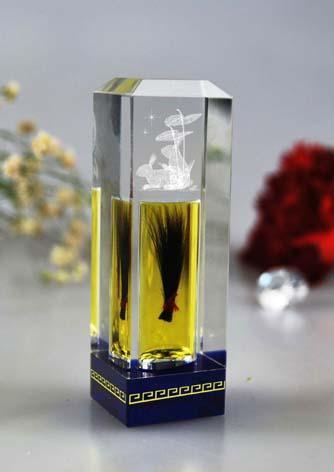 珍藏生命之初的美好 浙江浦江洪氏水晶胎毛印章